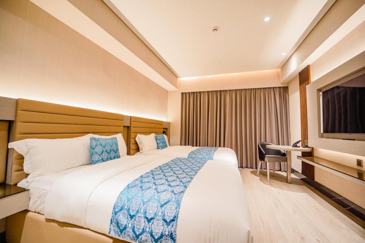 Bayprime Hotel Paranaque City Ngoại thất bức ảnh